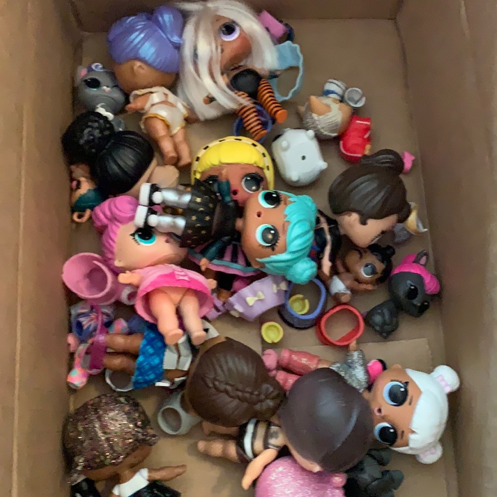 Private Listing: LOL Dolls